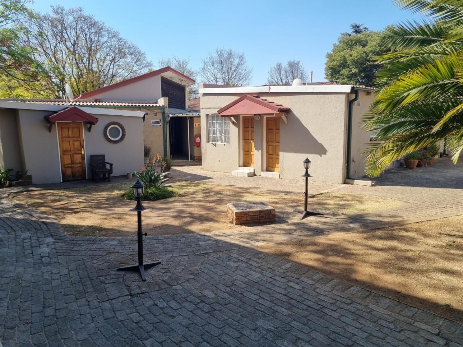 Airport Inn Bed And Breakfast Kempton Park Exterior photo