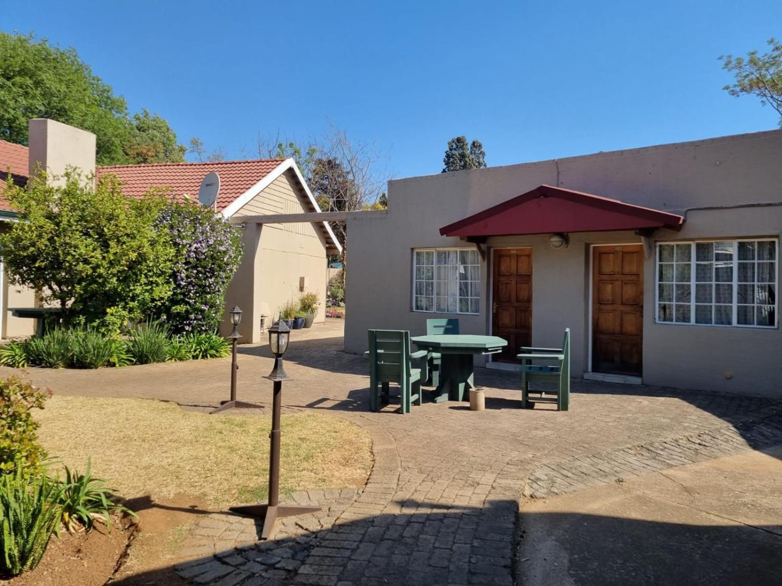 Airport Inn Bed And Breakfast Kempton Park Exterior photo