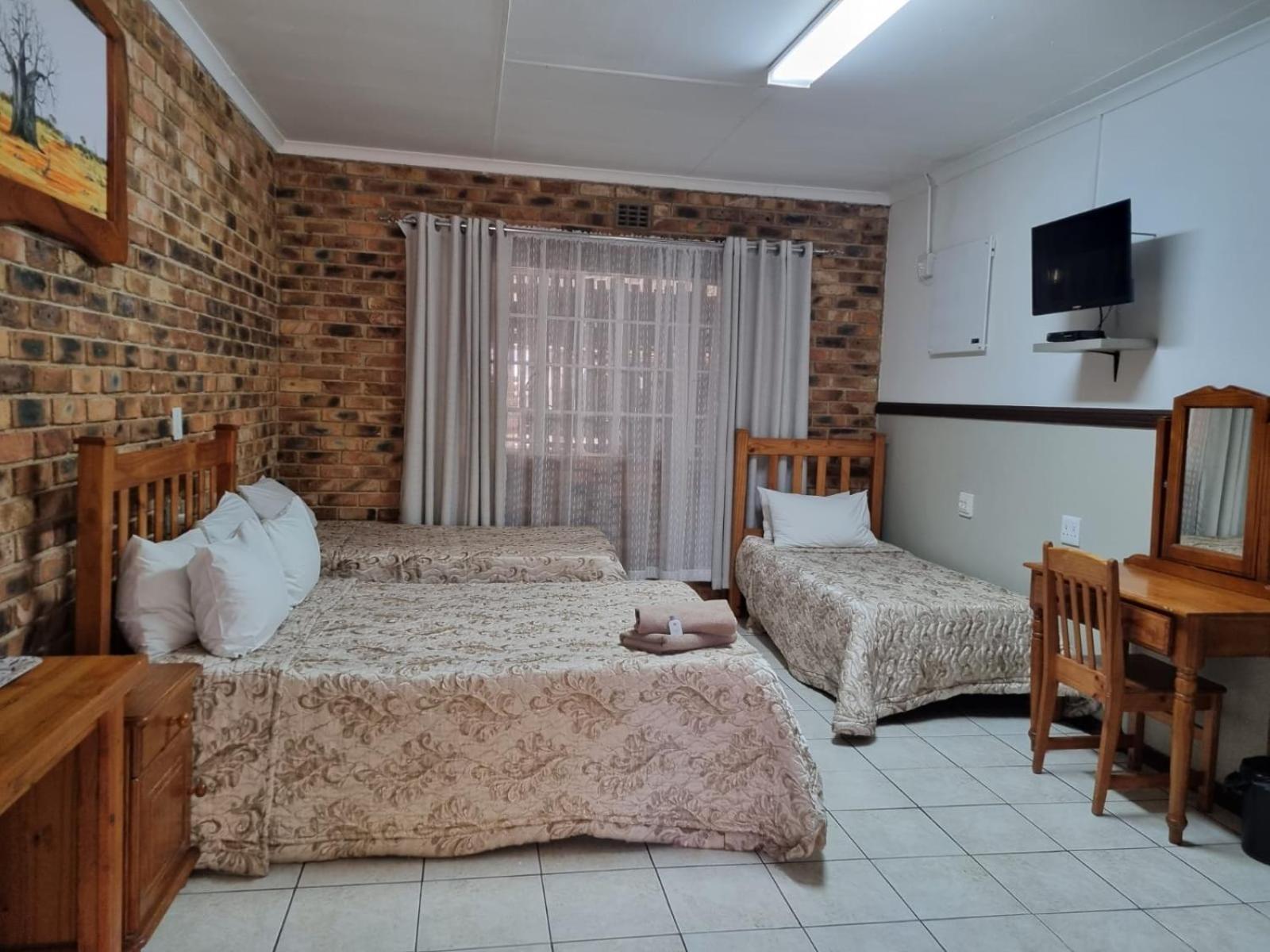 Airport Inn Bed And Breakfast Kempton Park Exterior photo