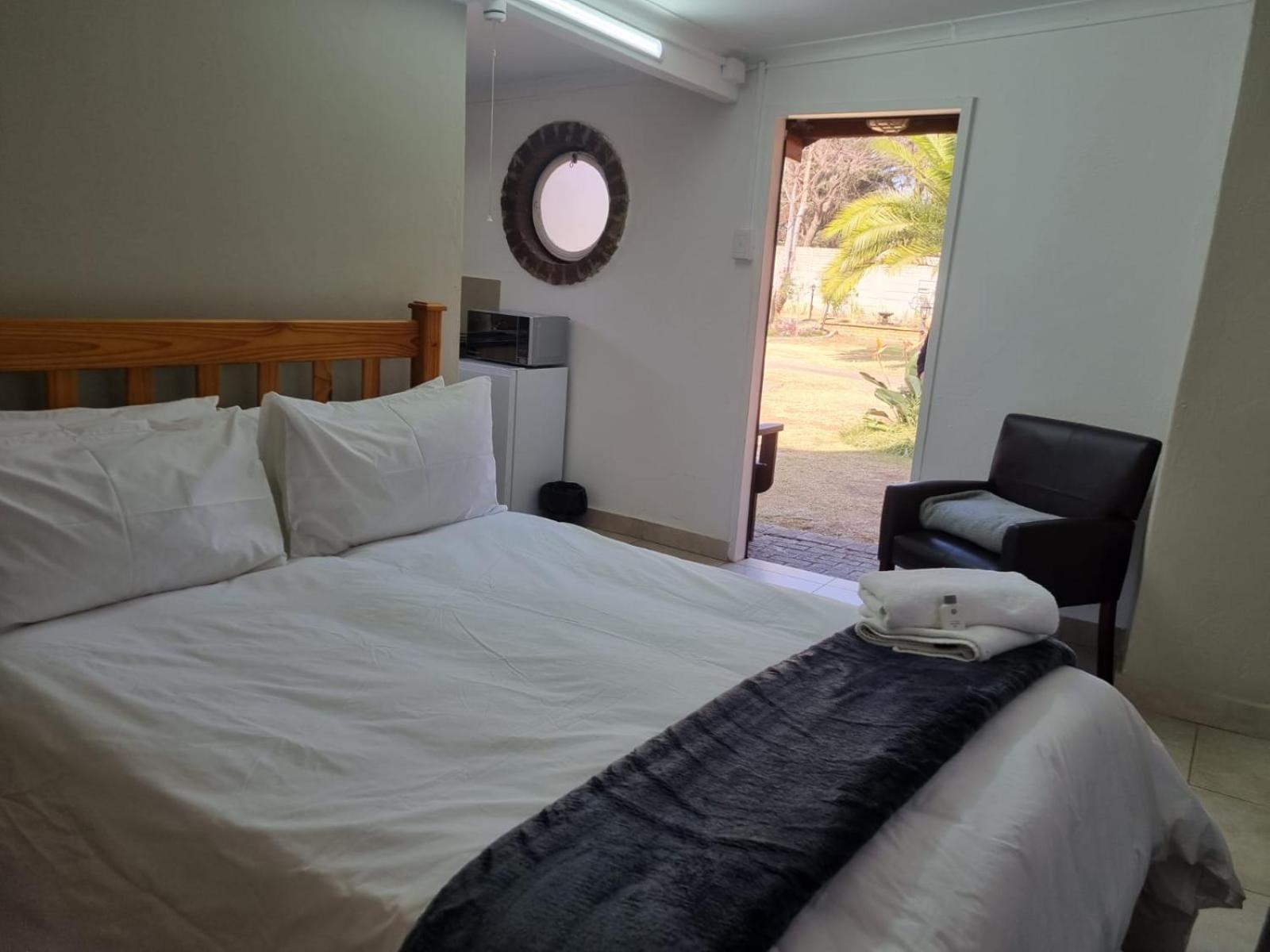 Airport Inn Bed And Breakfast Kempton Park Exterior photo